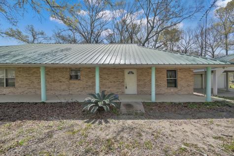121 Magnolia Boulevard New Caney TX 77357