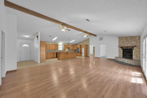121 Magnolia Boulevard New Caney TX 77357