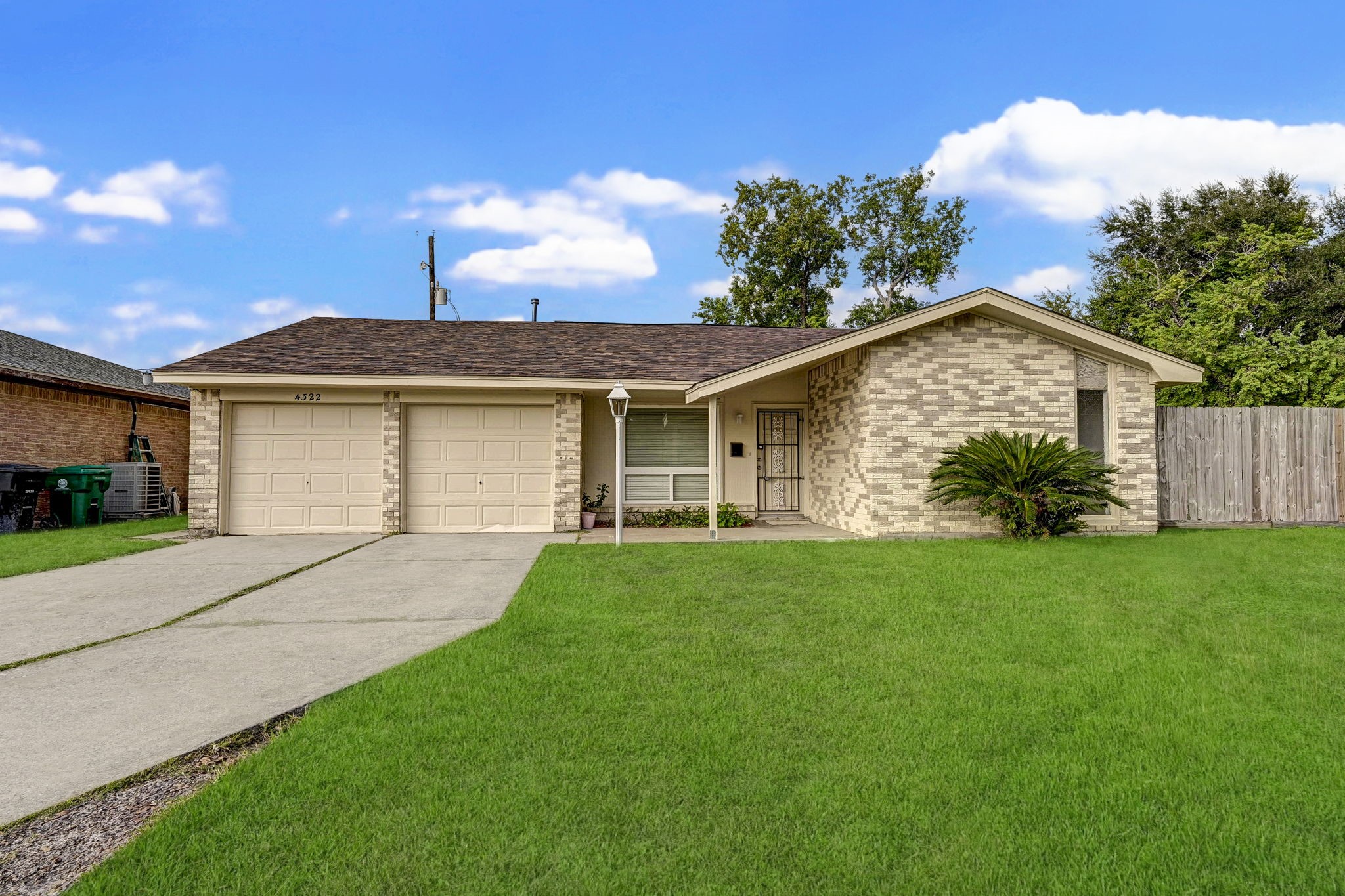 4322 Smooth Oak Lane Houston TX 77053