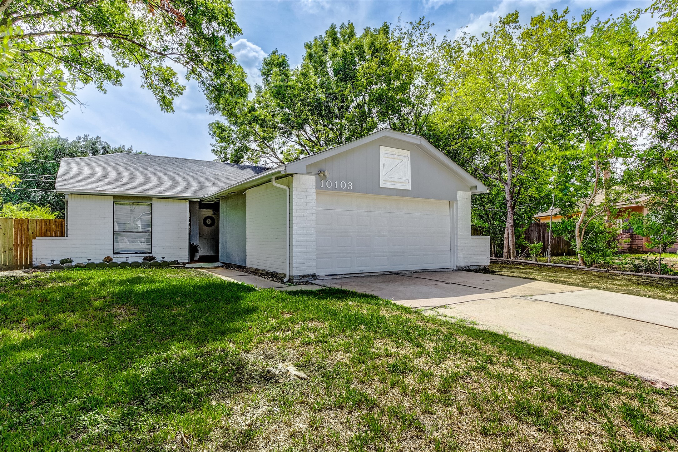 10103 Towne Mist Drive Sugar Land TX 77498