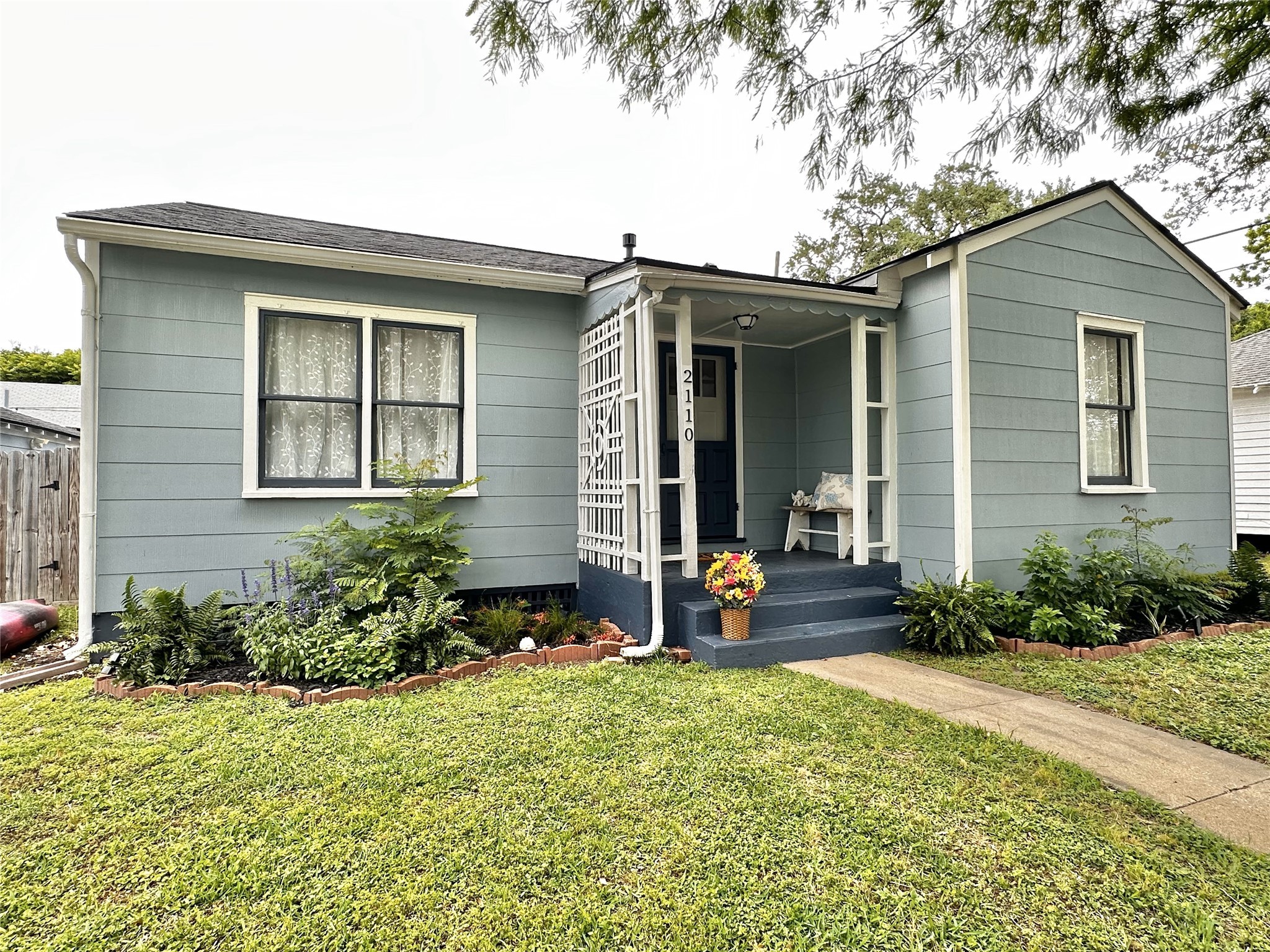 2110 49th Street Galveston TX 77551