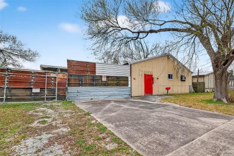 141 Campbell Avenue Pasadena TX 77502