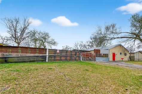 141 Campbell Avenue Pasadena TX 77502
