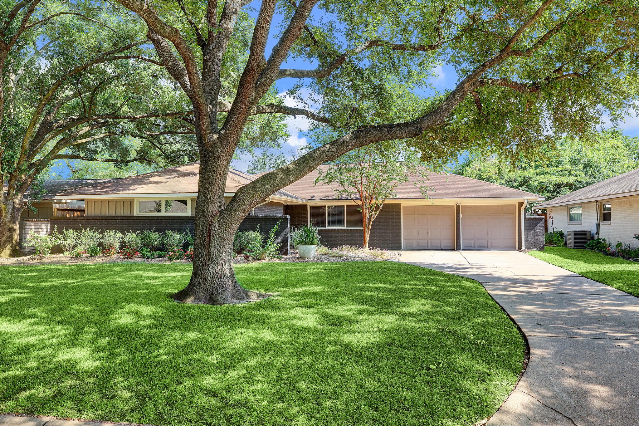 9615 Winsome Lane Houston TX 77063