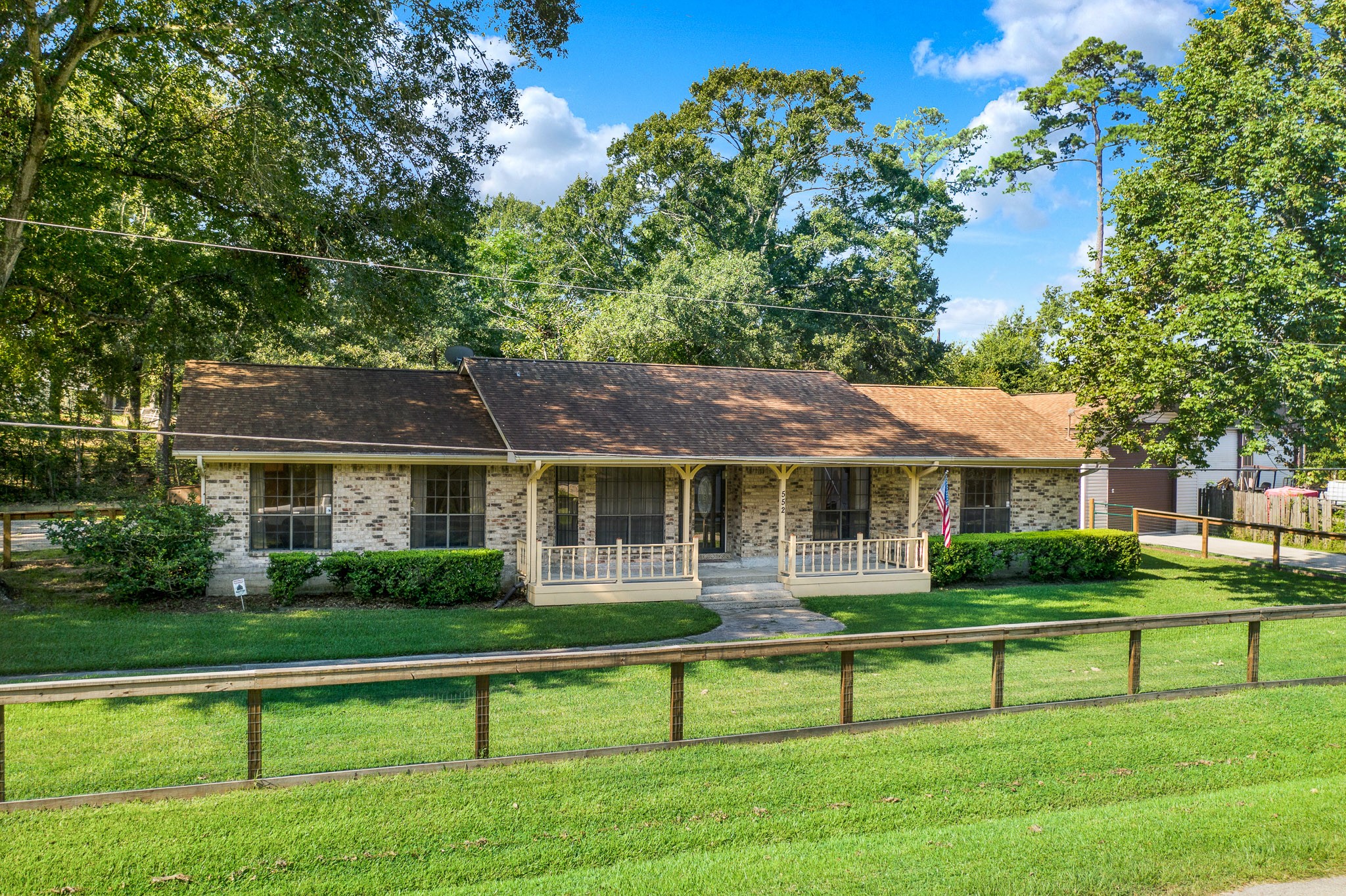 552 Dogwood Drive Willis TX 77378