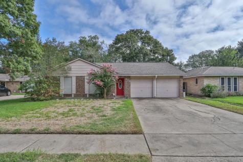 308 Knoll Forest Drive League City TX 77573