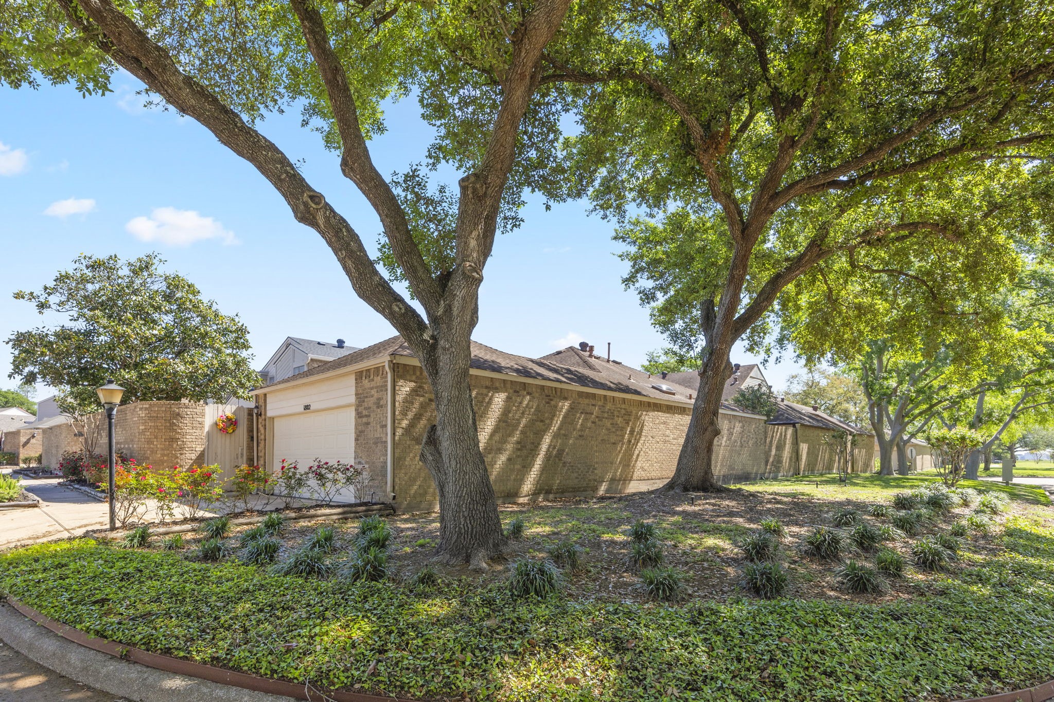 1802 Barleton Way Houston TX 77058