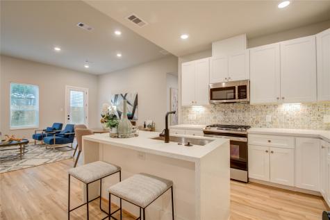 5814 Francis Oak Place Houston TX 77091