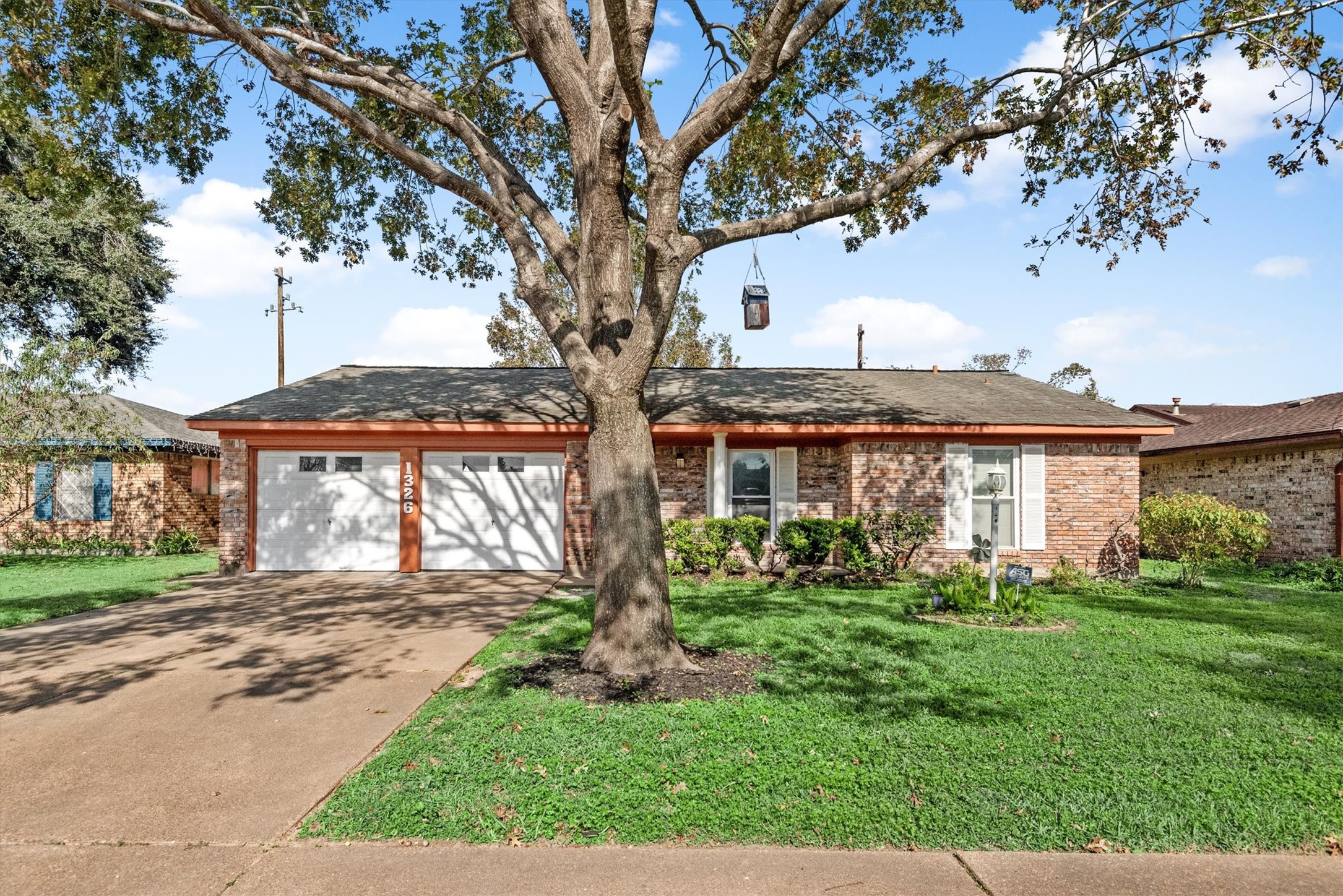 1326 Twin Falls Road Houston TX 77088