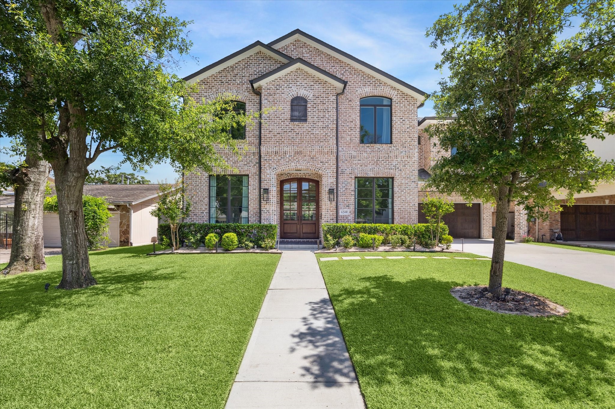 6249 Meadow Lake Lane Houston TX 77057