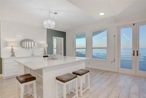 18419 E De Vaca Galveston TX 77554