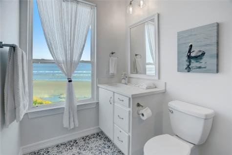 18419 E De Vaca Galveston TX 77554