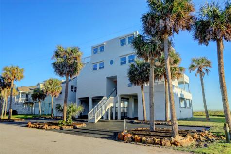 18419 E De Vaca Galveston TX 77554