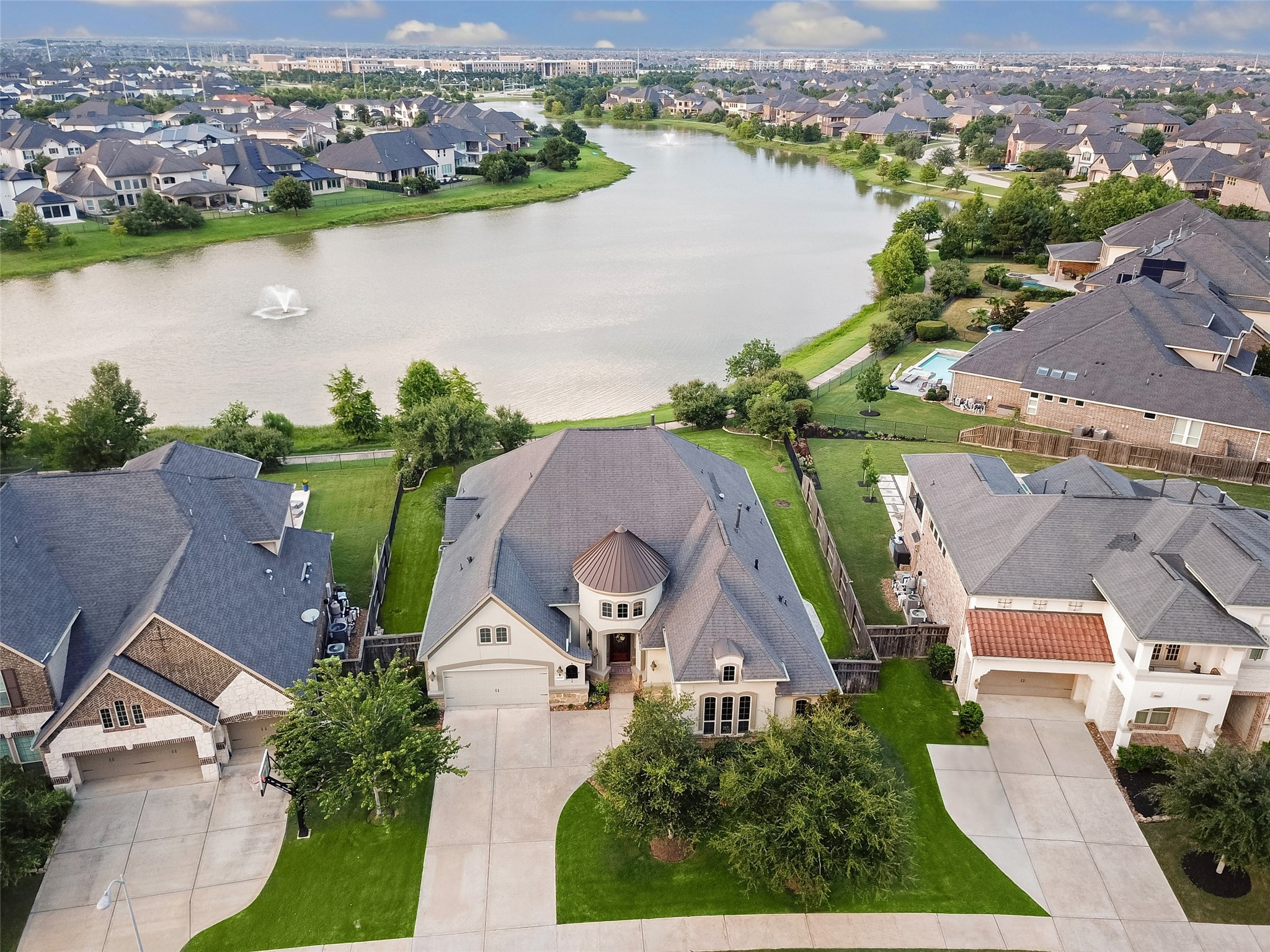 28106 Island Manor Lane Fulshear TX 77441