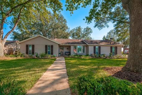 749 John Albert Drive East Bernard TX 77435