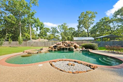 199 Holly Lane New Caney TX 77357