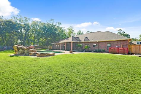 199 Holly Lane New Caney TX 77357