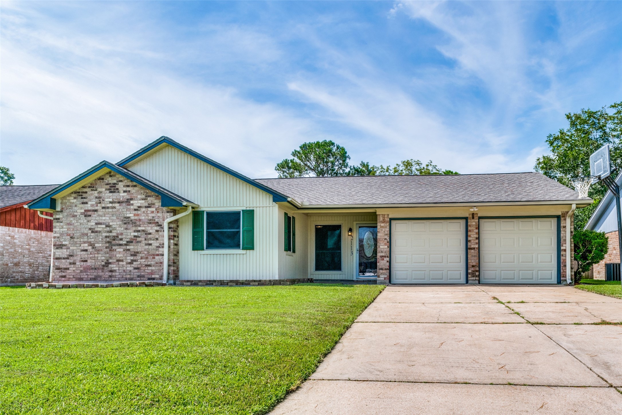 2113 Yorktown Court S League City TX 77573