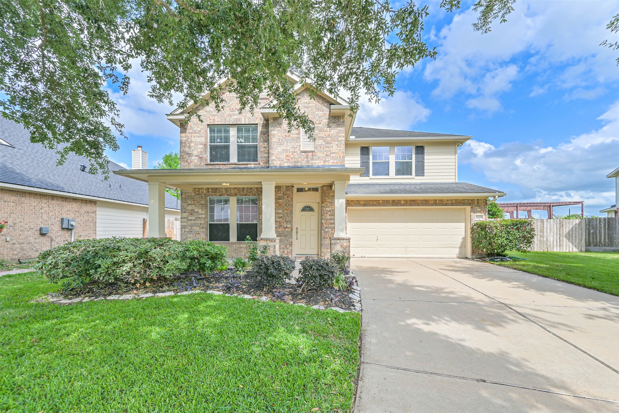 2609 Avalon Cove Lane Pearland TX 77581