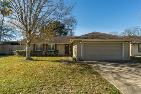 16922 Stardale Lane Friendswood TX 77546