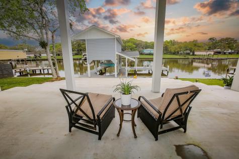 1493 County Road 291 Sargent TX 77414