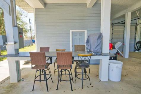 1493 County Road 291 Sargent TX 77414