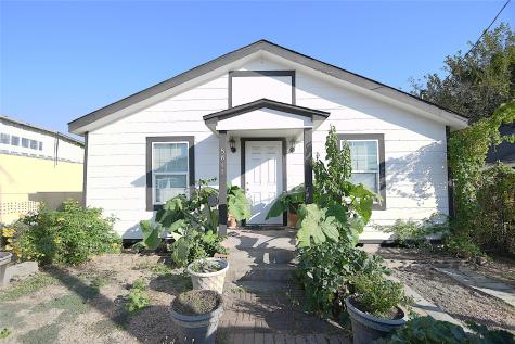 5811 Eastwood Street Houston TX 77021