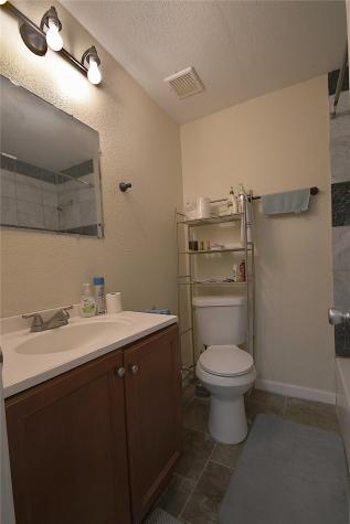 5811 Eastwood Street Houston TX 77021