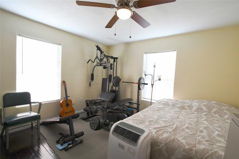 5811 Eastwood Street Houston TX 77021