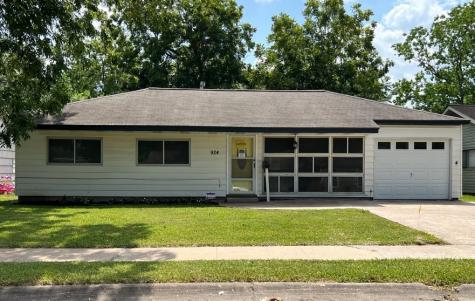 924 Valerie Avenue Pasadena TX 77502