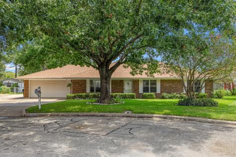 2113 Beazley Street Brenham TX 77833