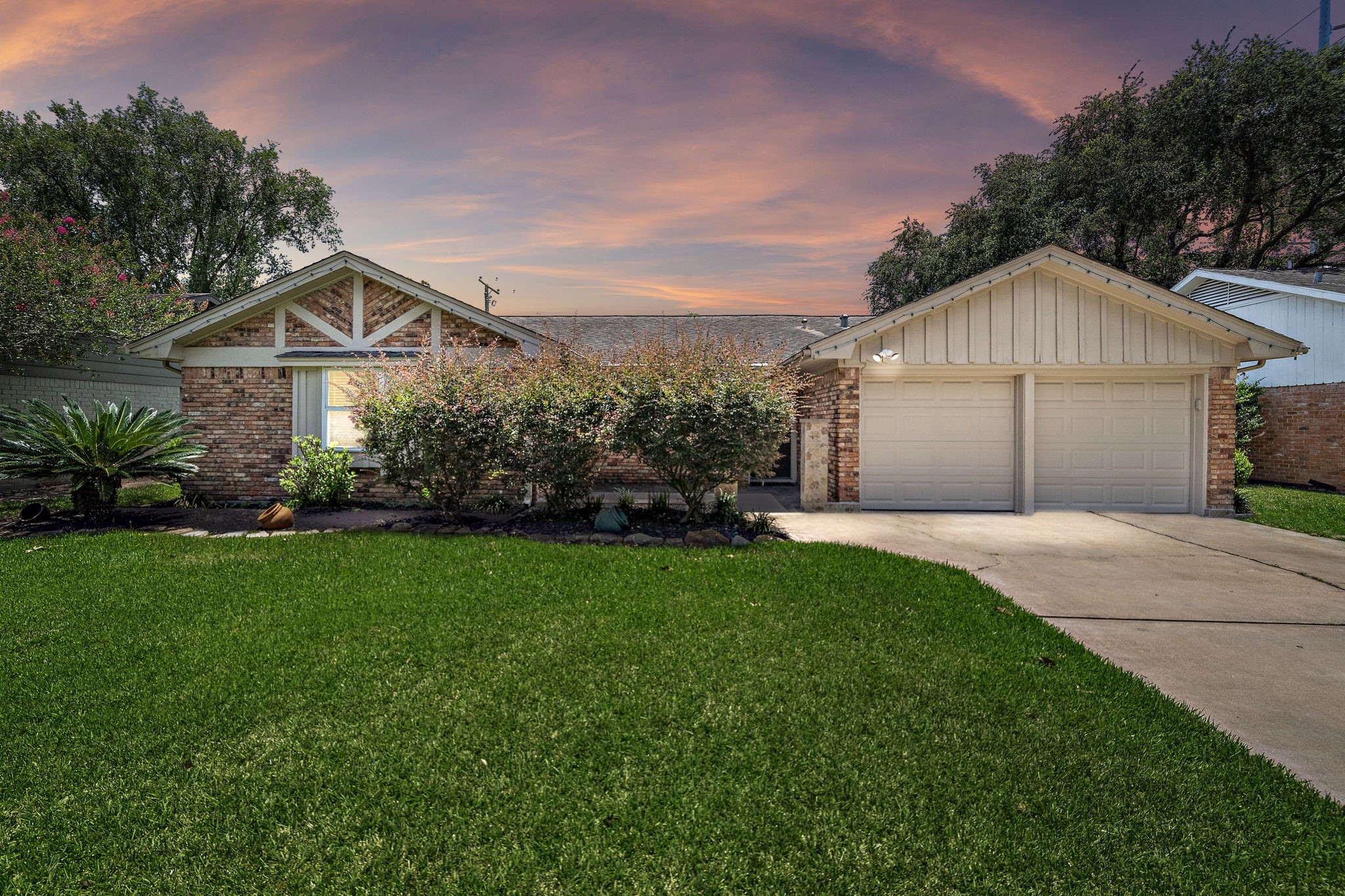 5475 Birdwood Road Houston TX 77096