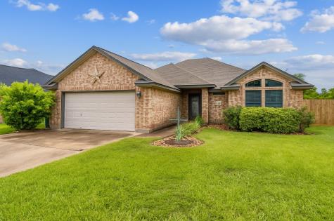 1040 Cardinal Drive Richwood TX 77566