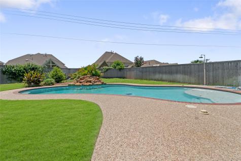 4803 Sabero Lane League City TX 77573