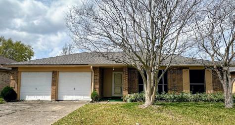1331 Castle Glen Drive Houston TX 77015