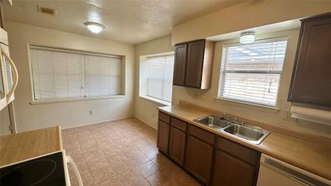 1331 Castle Glen Drive Houston TX 77015