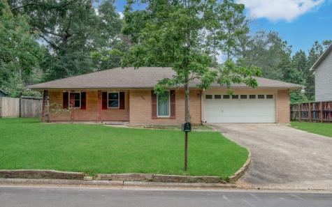 319 Woodland Hills Drive Conroe TX 77303
