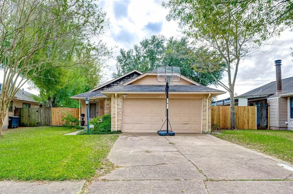 14015 Clear Forest Drive Sugar Land TX 77498