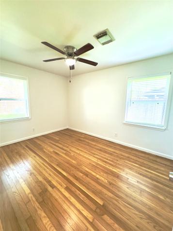 8733 Lugary Drive Houston TX 77074