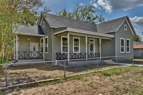 413 S Harris Street Giddings TX 78942