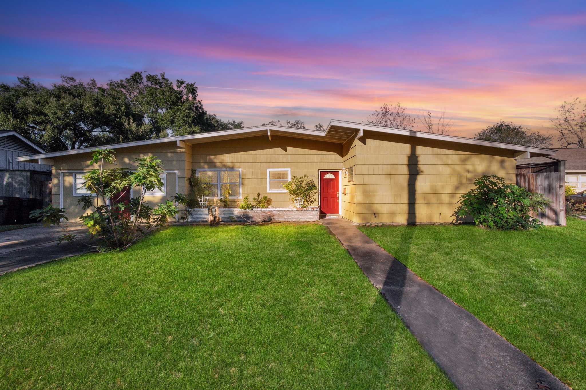 4834 Kinglet Street Houston TX 77035