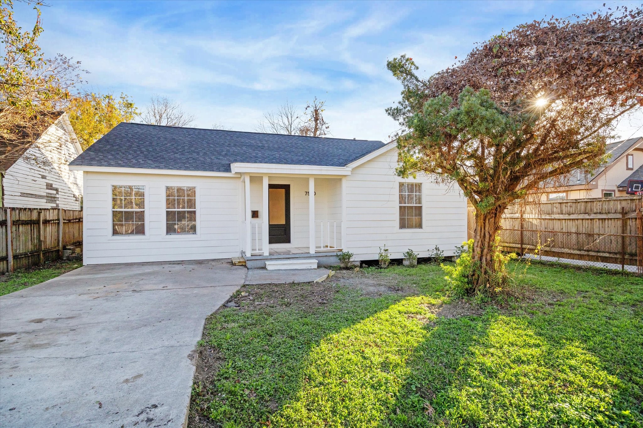 7520 Denison Street Houston TX 77020