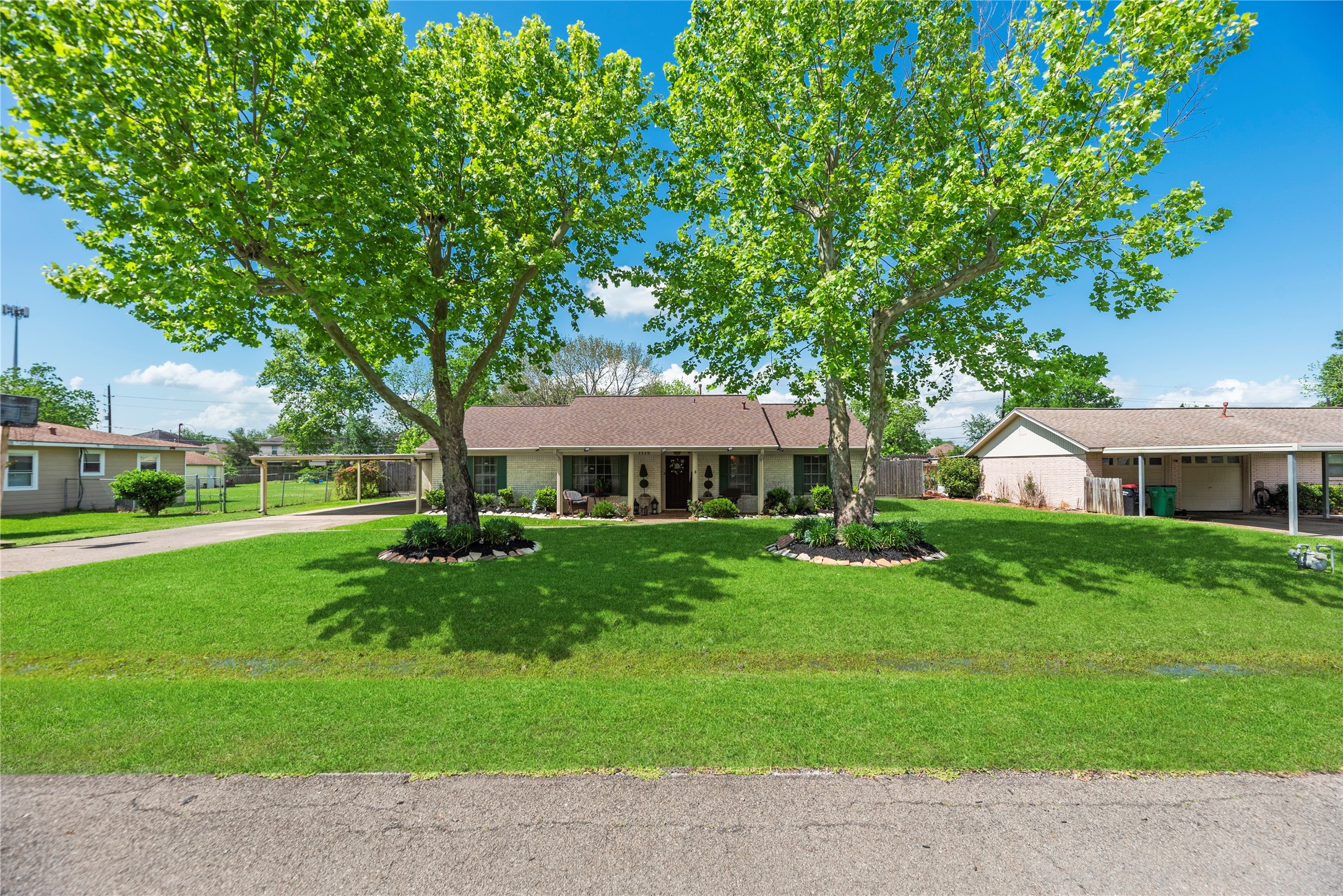1719 Maryon Street Baytown TX 77523