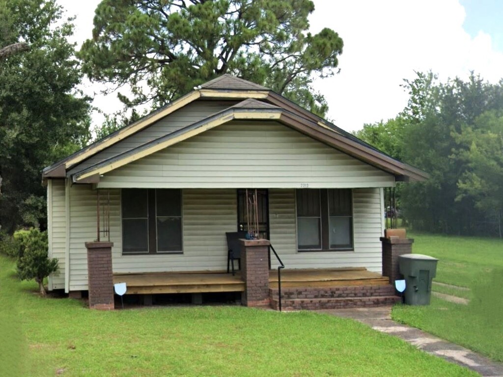 2313 13th Street Port Arthur TX 77640