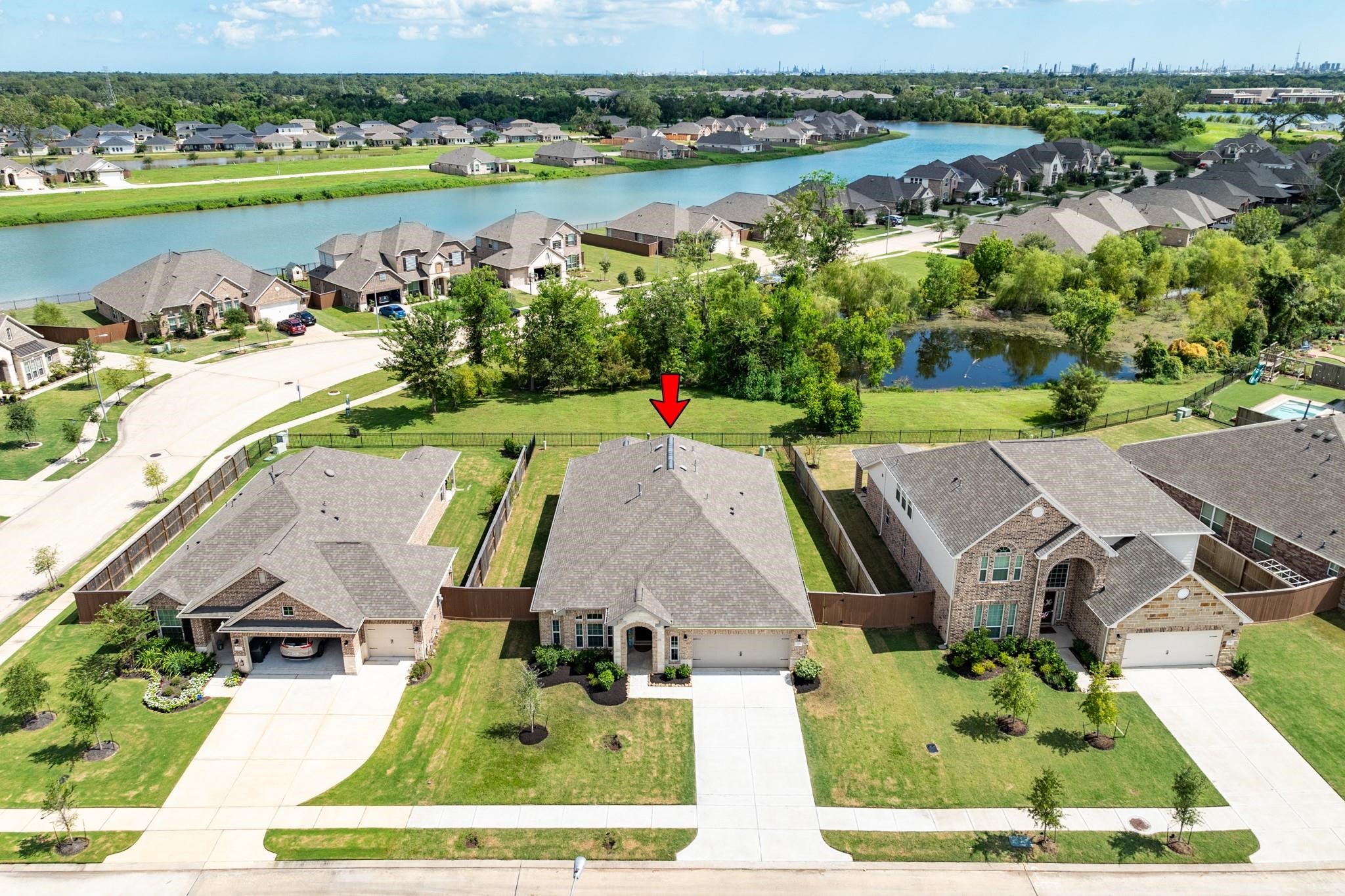 203 Bentwater Lane Clute TX 77531