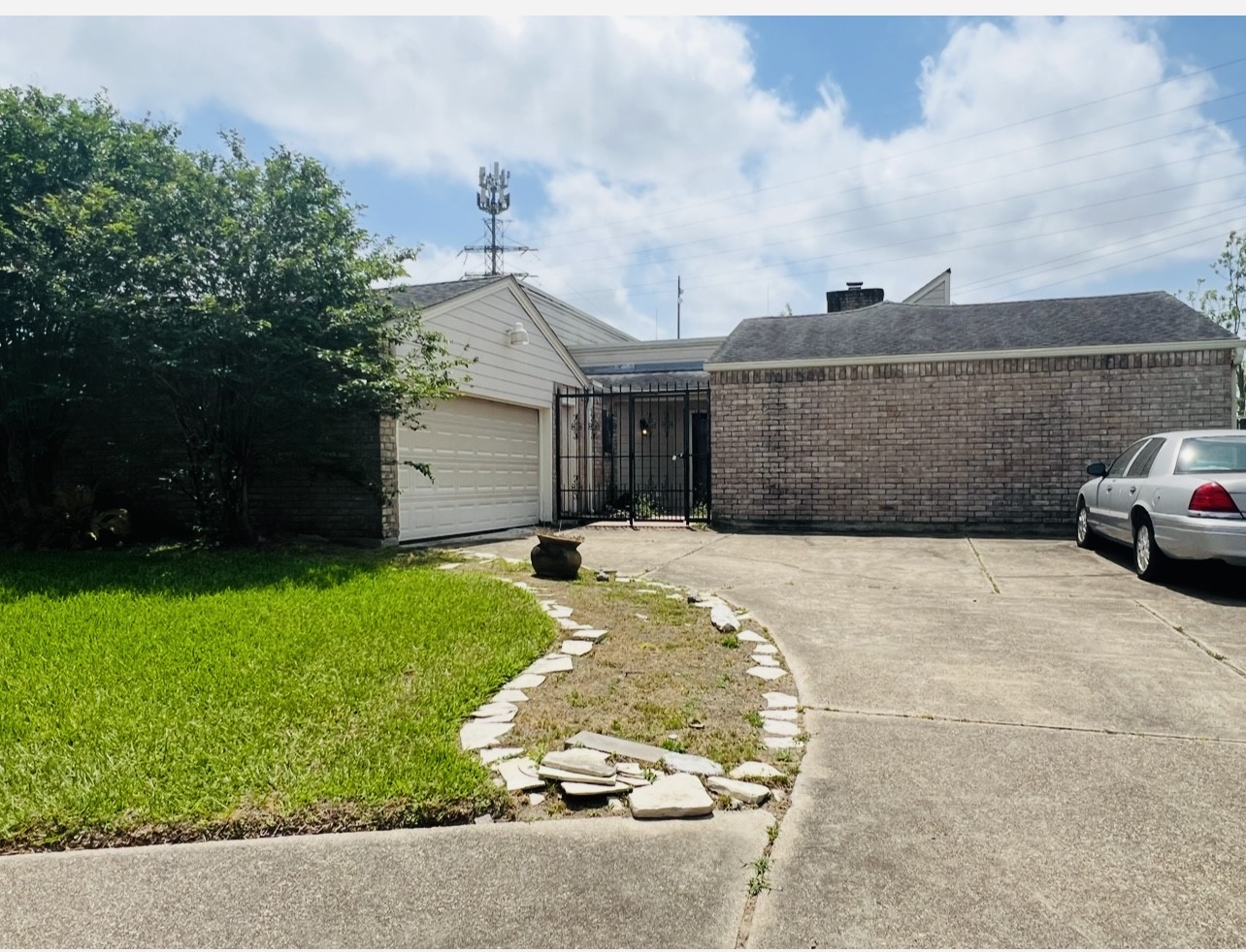 10006 Kirkwren Court Houston TX 77089