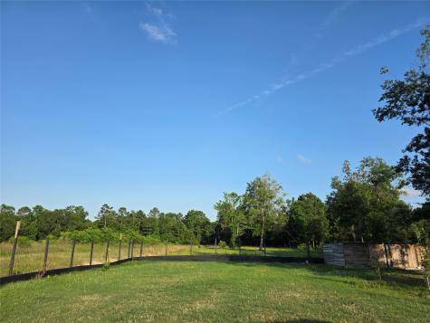 1322 Road 5263 Cleveland TX 77327
