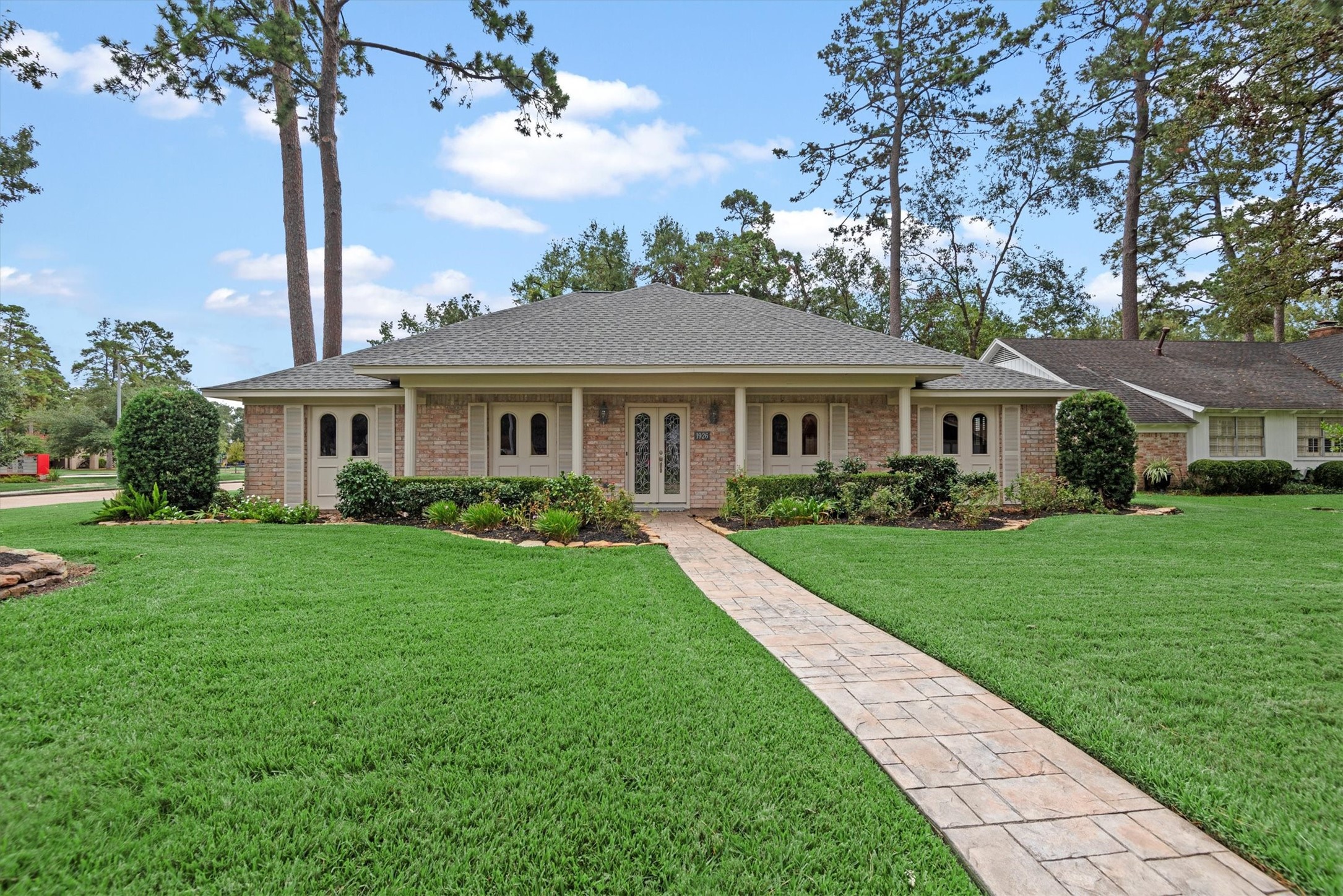 1926 Twin Springs Drive Kingwood TX 77339