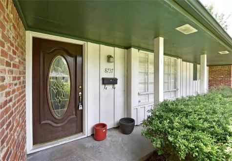 8737 Tollis Street Houston TX 77055
