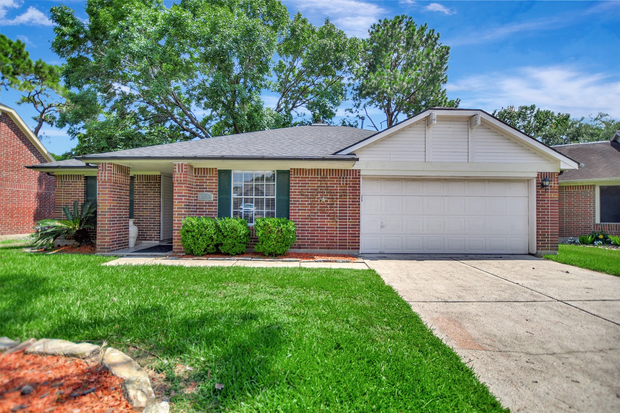 10924 Graywood Court La Porte TX 77571